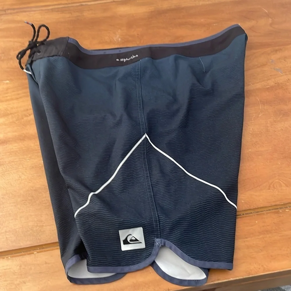 Quicksilver High Line Board Shorts Size 38